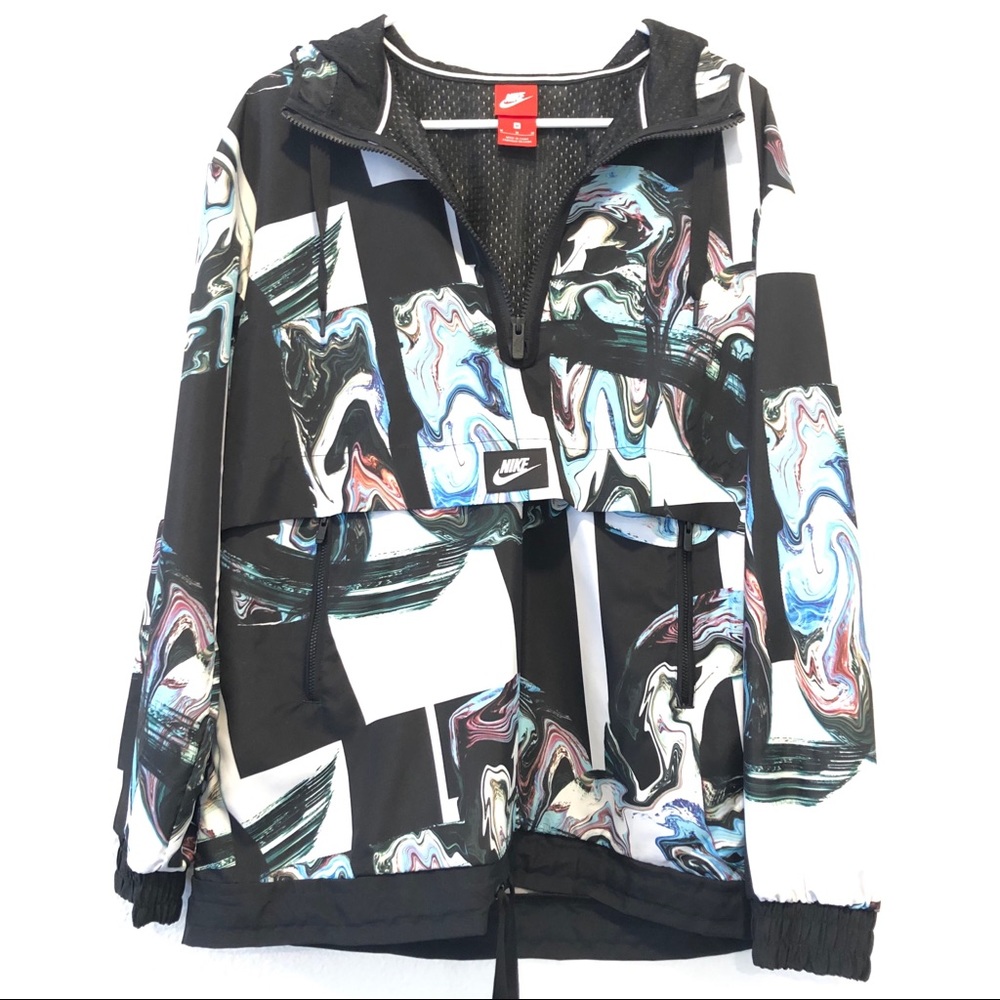 Nike Graphic Windrunner